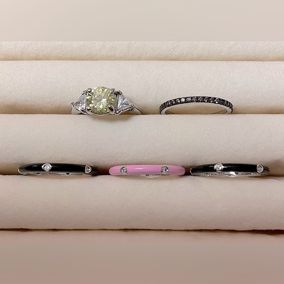 Suzanne Somers Jewelry - Set of 5 rings .925 silver size 5